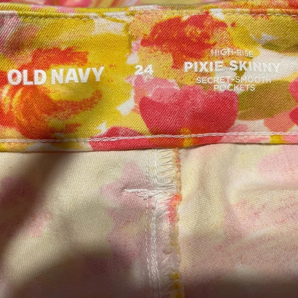 Old Navy Yellow Floral High Rise Pixie Skinny Pant Secret Smooth Pockets Size 24 - Picture 7 of 9